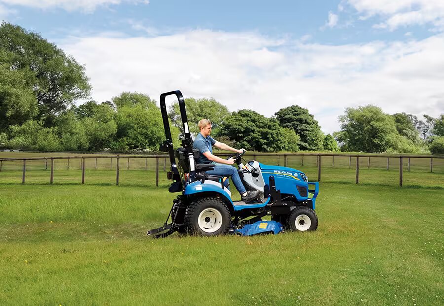 NEW HOLLAND BOOMER 25C - COMPACT TRACTOR NEW HOLLAND BOOMER 25C - COMPACT TRACTOR