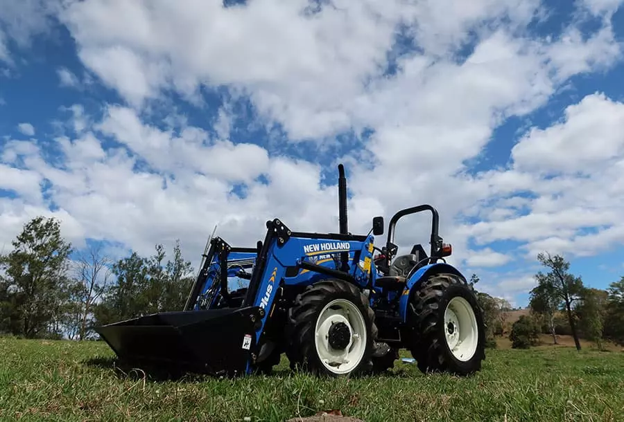 NEW HOLLAND TT3.50 TRACTOR NEW HOLLAND TT3.50 TRACTOR